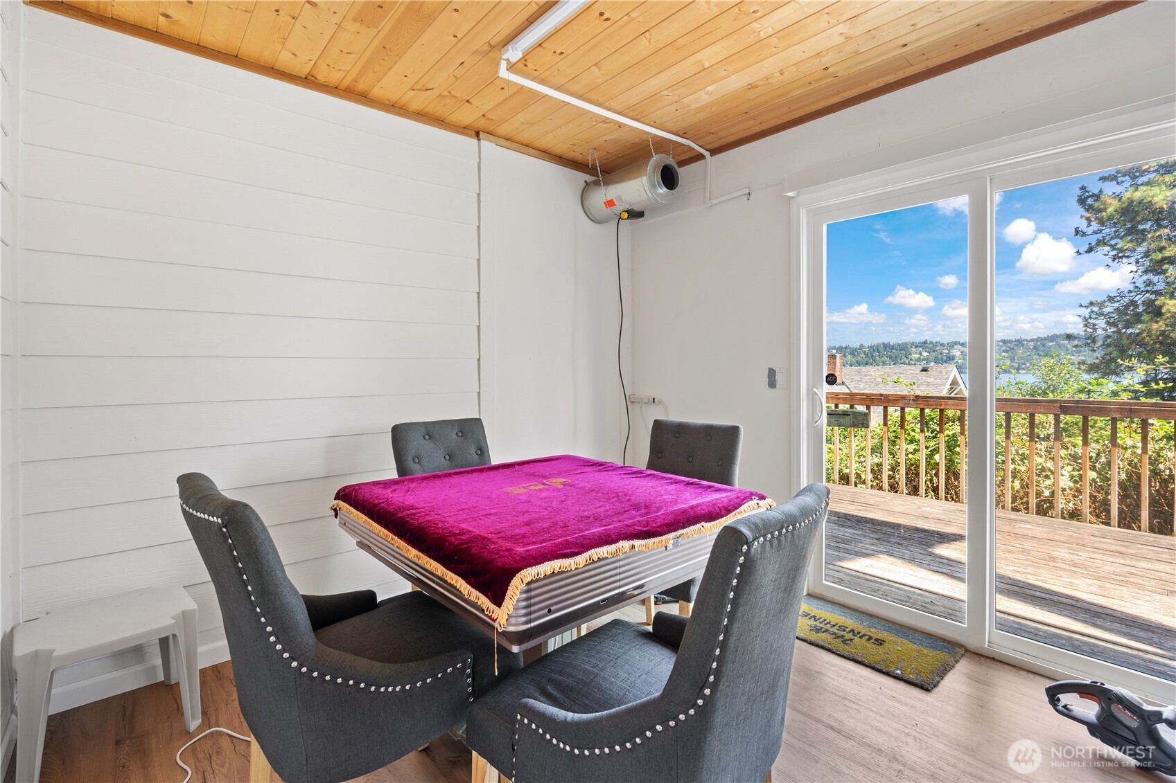 9844 Arrowsmith Avenue South Seattle, WA 98118 - Photo 17 of 38