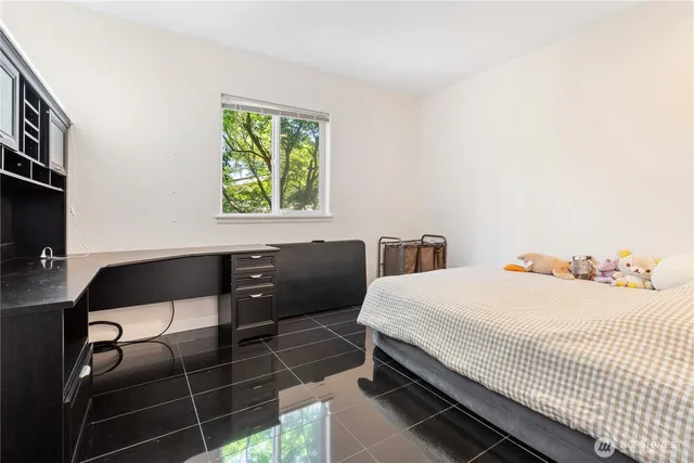 $1,339,995 | 9844 Arrowsmith Avenue South, Seattle, WA 98118