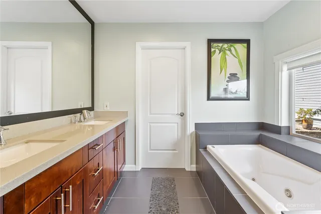 $1,339,995 | 9844 Arrowsmith Avenue South, Seattle, WA 98118