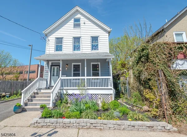 $499,900 | 22 Hamilton Street, Somerville, NJ 08876