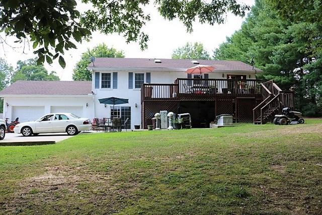 144 Webb Road Livingston, TN 38570 - Photo 21 of 23 Back of Home, Deck