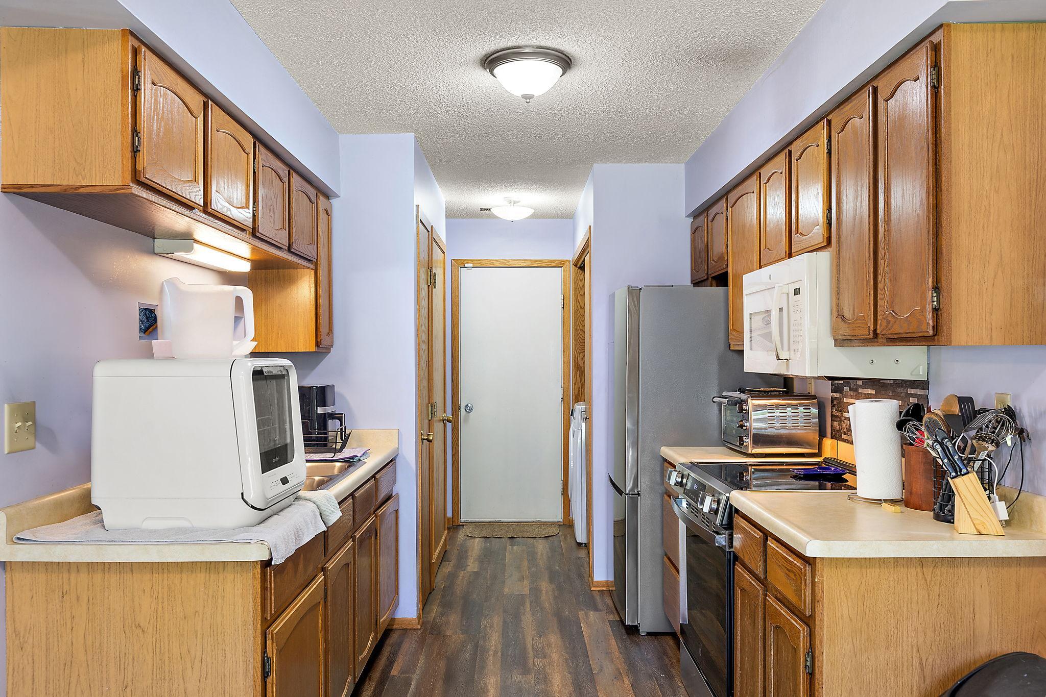 1619 10th Avenue Southeast, Unit B Rochester, MN 55904 - Photo 13 of 26