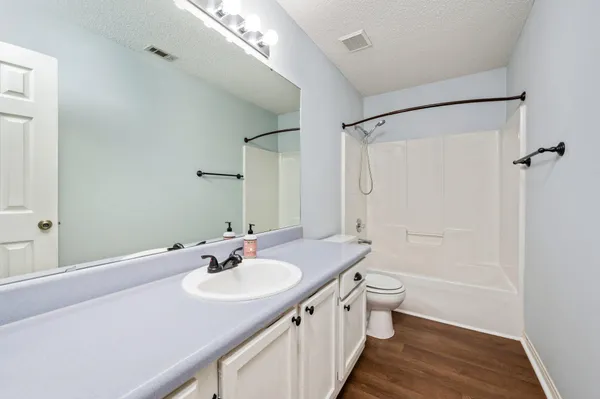 $1,950 | 121 Nicole Lane, Crestview, FL 32539