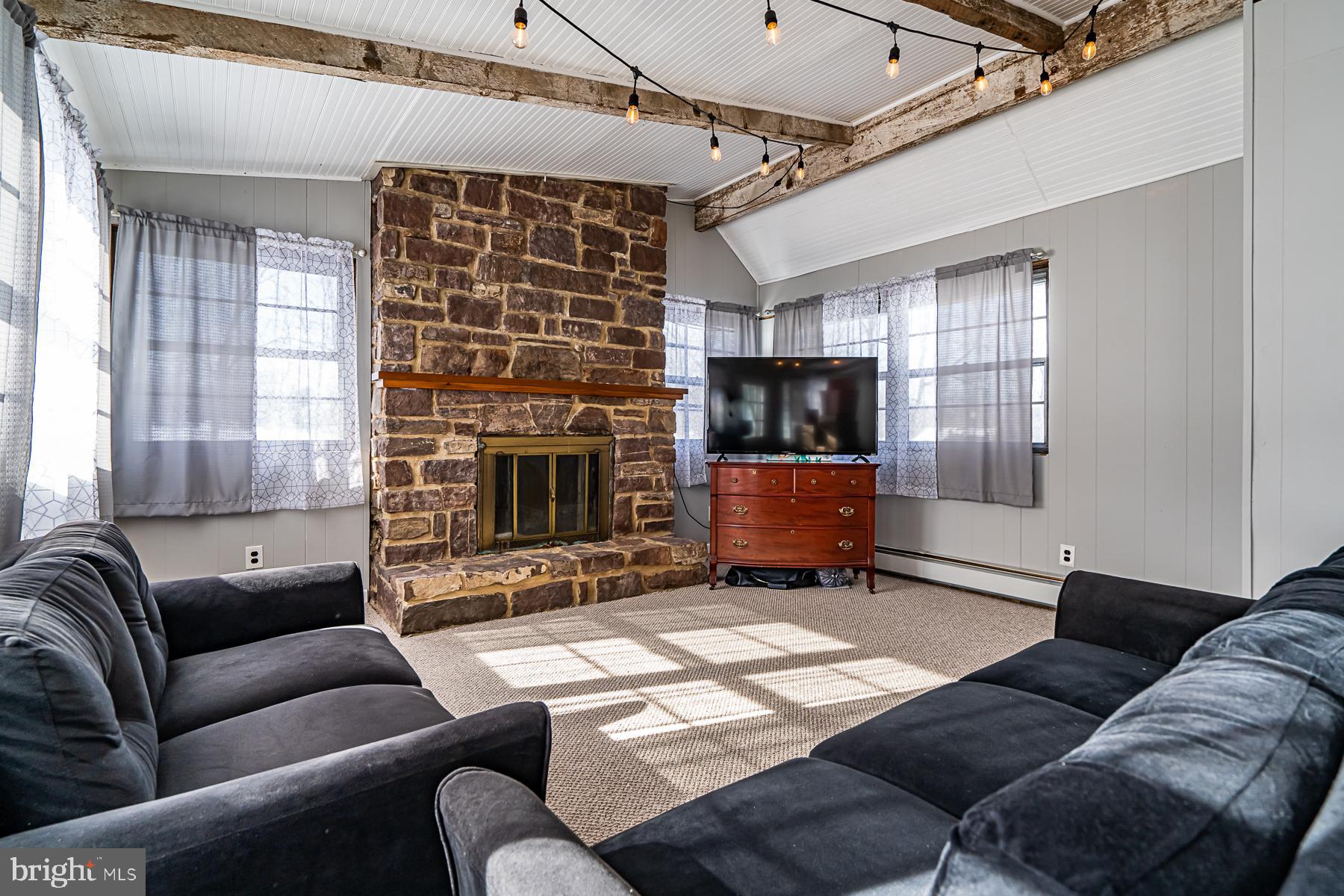 1833 Rickerts Road Perkasie, PA 18944 - Photo 6 of 32