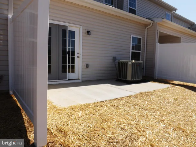 $1,850 | 60 Chennault Trail, Falling Waters, WV 25419