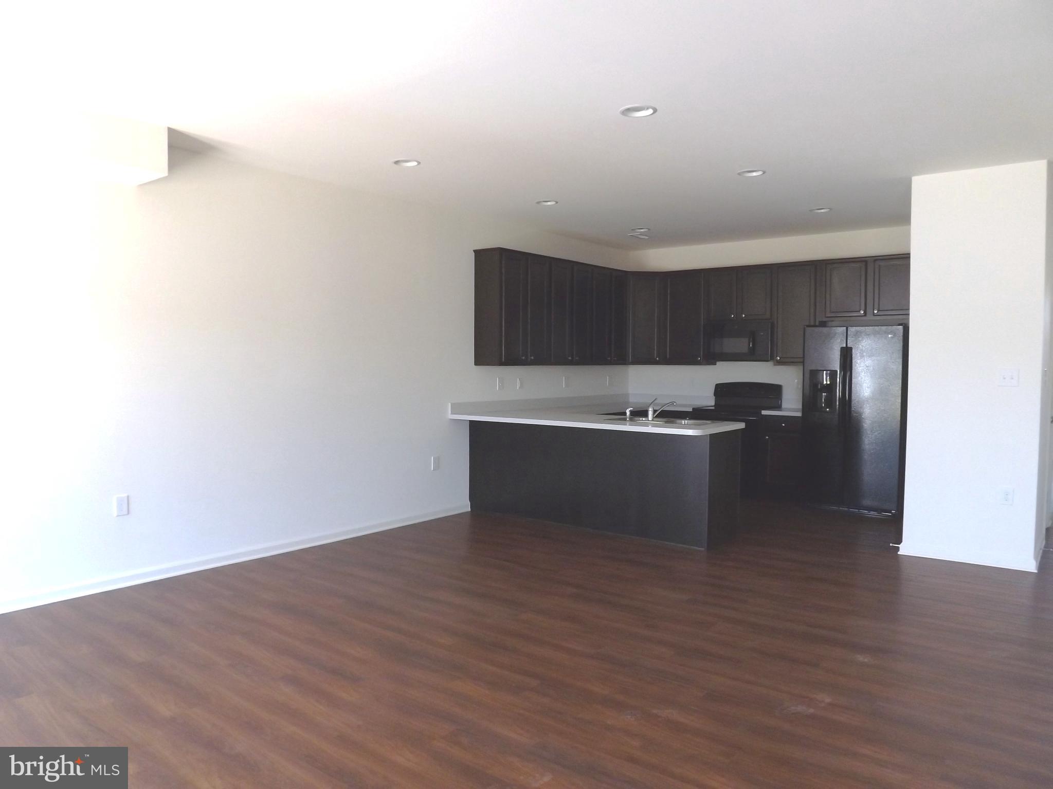 60 Chennault Trail Falling Waters, WV 25419 - Photo 3 of 17