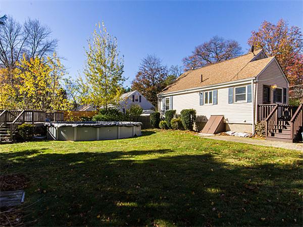 15 Charme Road Billerica, MA 01821 - Photo 12 of 16