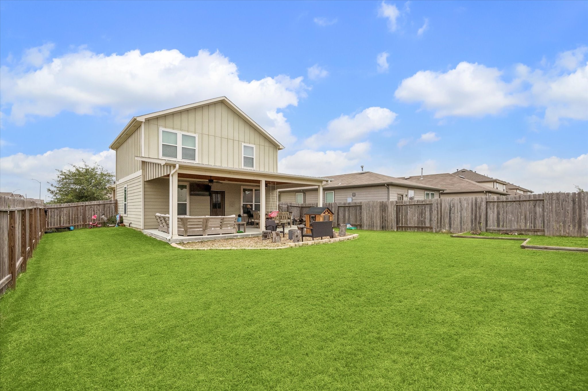 25735 Royal Catchfly Road Katy, TX 77493 - Photo 27 of 31 Additional view of the backyard and covered patio.