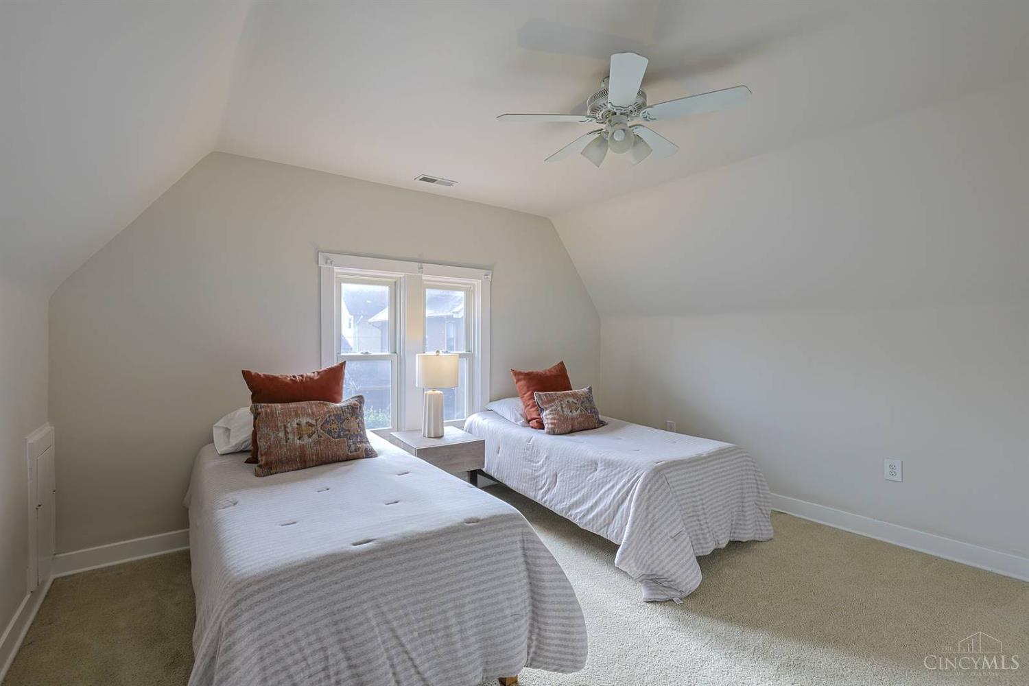 1308 Edwards Road Cincinnati, OH 45208 - Photo 34 of 52