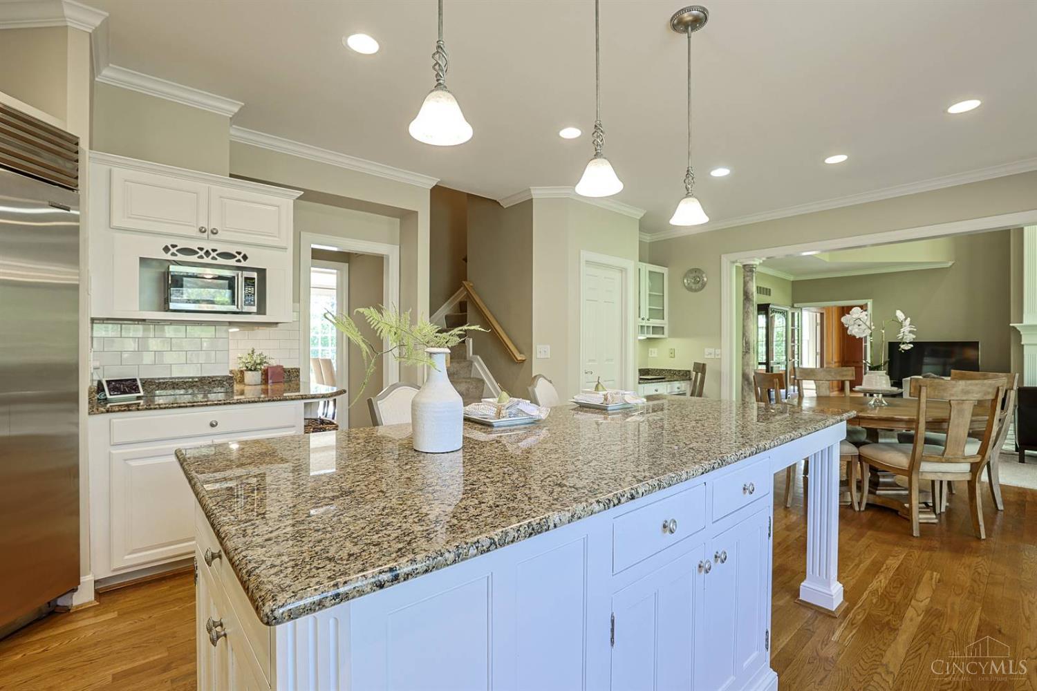 4725 Miami Road Cincinnati, OH 45243 - Photo 19 of 83