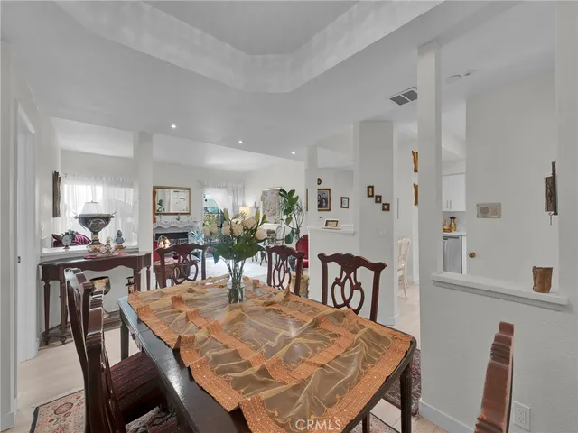 $650,000 | 5420 Sylmar Avenue, Unit 113, Sherman Oaks, CA 91401