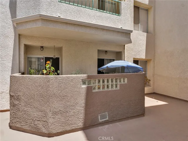 $650,000 | 5420 Sylmar Avenue, Unit 113, Sherman Oaks, CA 91401