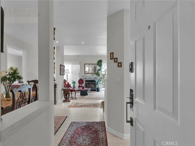$650,000 | 5420 Sylmar Avenue, Unit 113, Sherman Oaks, CA 91401