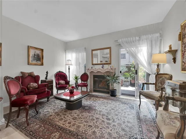 $650,000 | 5420 Sylmar Avenue, Unit 113, Sherman Oaks, CA 91401