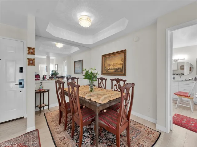 $650,000 | 5420 Sylmar Avenue, Unit 113, Sherman Oaks, CA 91401