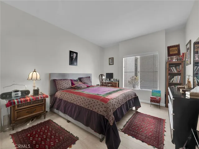 $650,000 | 5420 Sylmar Avenue, Unit 113, Sherman Oaks, CA 91401