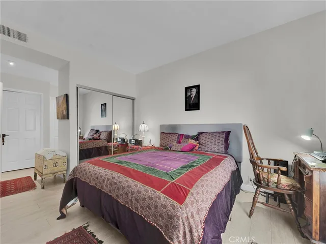 $650,000 | 5420 Sylmar Avenue, Unit 113, Sherman Oaks, CA 91401