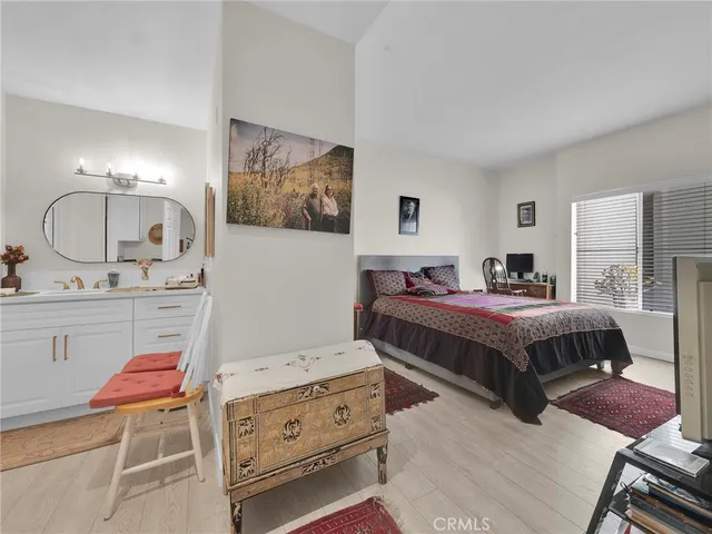 $650,000 | 5420 Sylmar Avenue, Unit 113, Sherman Oaks, CA 91401