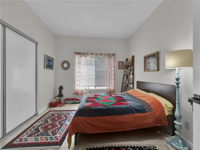 $650,000 | 5420 Sylmar Avenue, Unit 113, Sherman Oaks, CA 91401