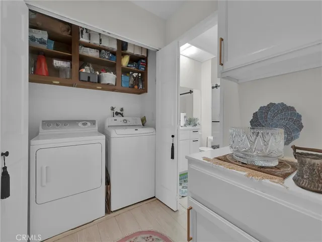 $650,000 | 5420 Sylmar Avenue, Unit 113, Sherman Oaks, CA 91401