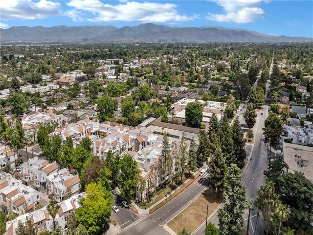 $650,000 | 5420 Sylmar Avenue, Unit 113, Sherman Oaks, CA 91401