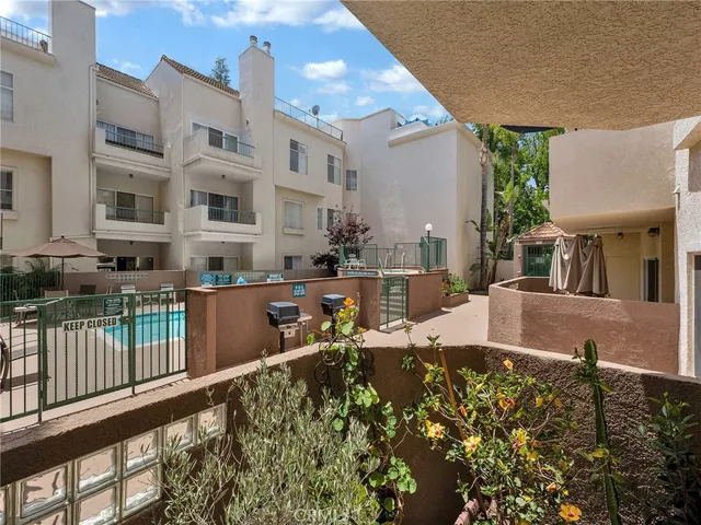 $650,000 | 5420 Sylmar Avenue, Unit 113, Sherman Oaks, CA 91401