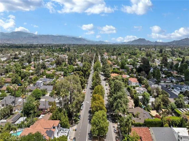 $650,000 | 5420 Sylmar Avenue, Unit 113, Sherman Oaks, CA 91401