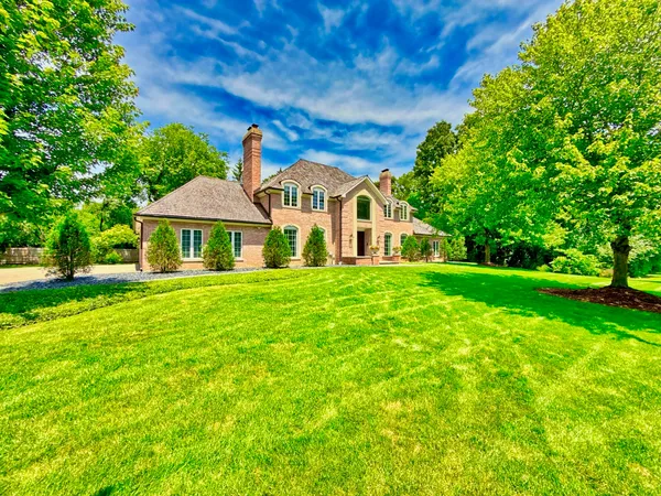 $2,750,000 | 560 Jacqulyn Lane, Lake Forest, IL 60045