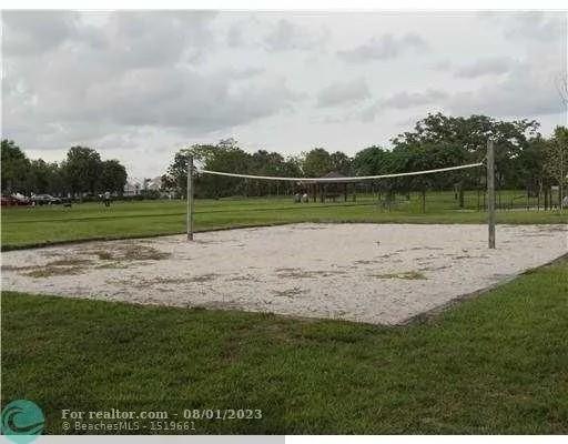 4131 Northwest 88th Avenue, Unit 206 Coral Springs, FL 33065 - Photo 37 of 41 a view of park with large trees