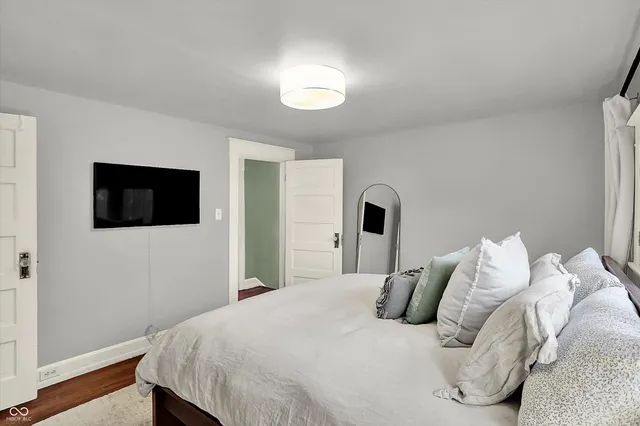 $309,900 | 4330 Carrollton Avenue, Indianapolis, IN 46205