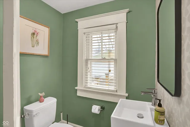 $309,900 | 4330 Carrollton Avenue, Indianapolis, IN 46205