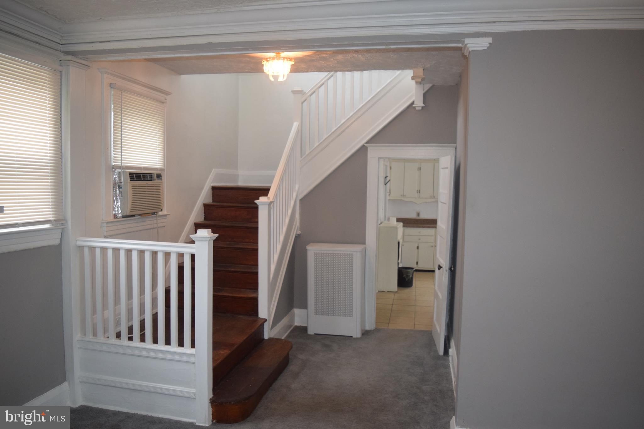 3709 Barrington Road Baltimore, MD 21215 - Photo 11 of 29