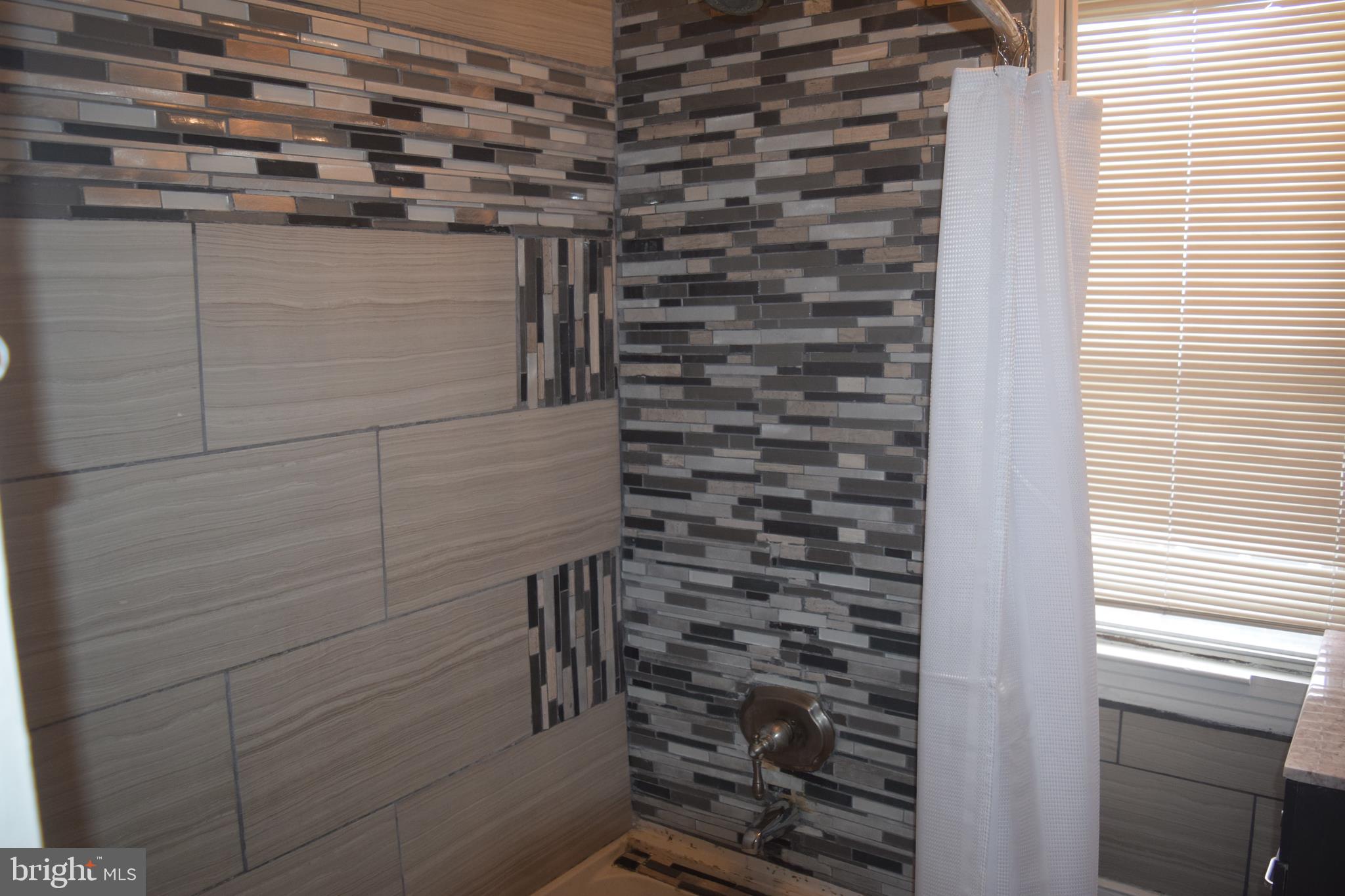 3709 Barrington Road Baltimore, MD 21215 - Photo 26 of 29