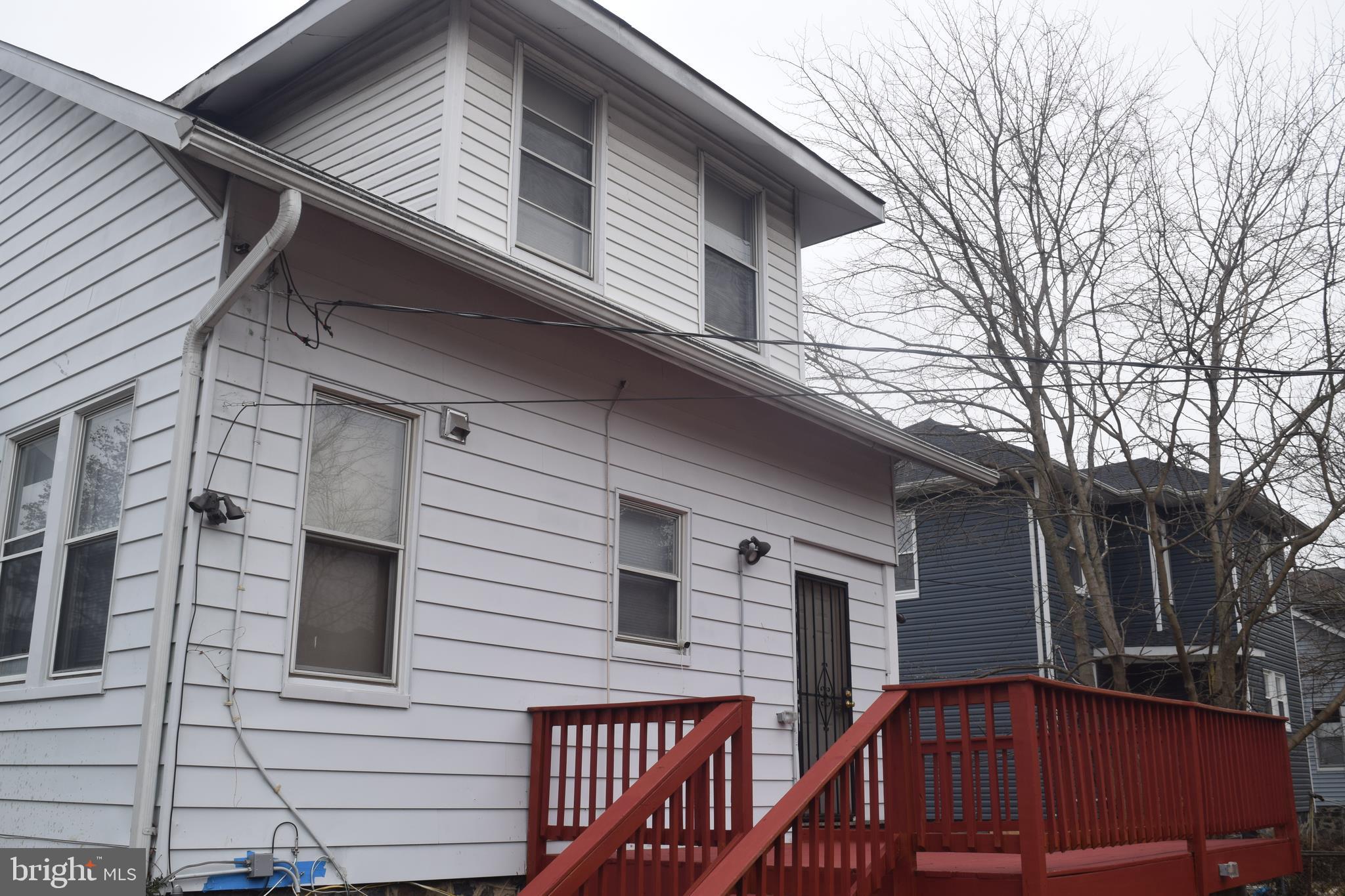 3709 Barrington Road Baltimore, MD 21215 - Photo 8 of 29