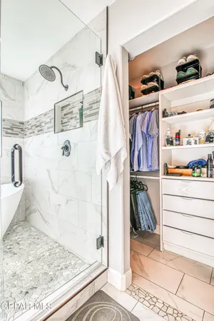 $1,167,000 | 716 Meadowlark Drive, El Paso, TX 79922