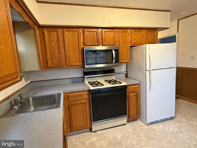 $1,600 | 28 A Berkshire Street, Browns Mills, NJ 08015