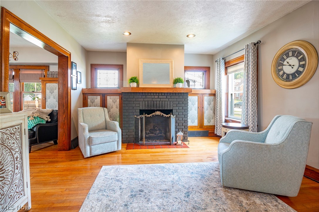 16604 West Park Road Cleveland, OH 44111 - Photo 7 of 34 Gallery Image 7