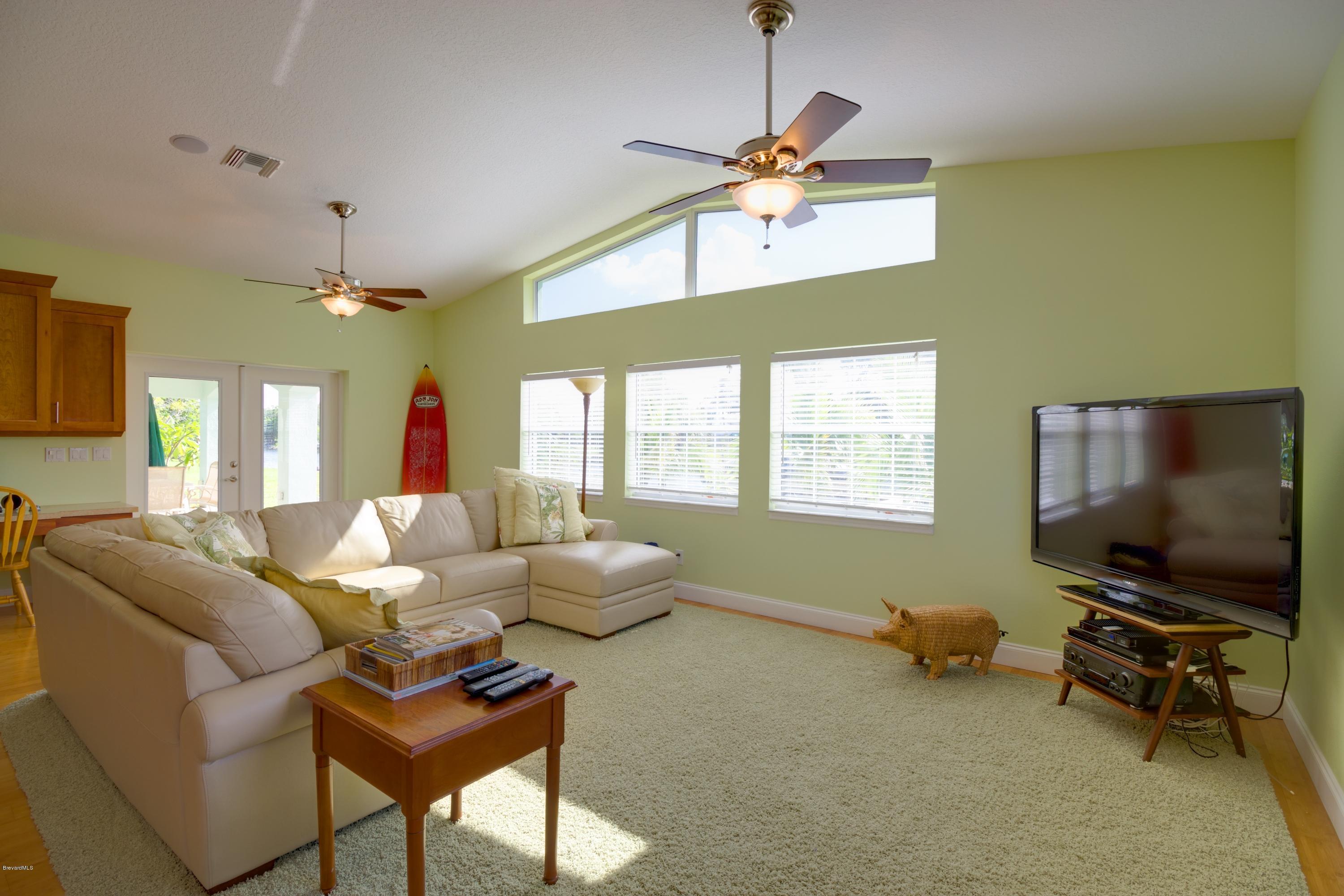 114 Aucila Road Cocoa Beach, FL 32931 - Photo 12 of 34 FAMILY ROOM!