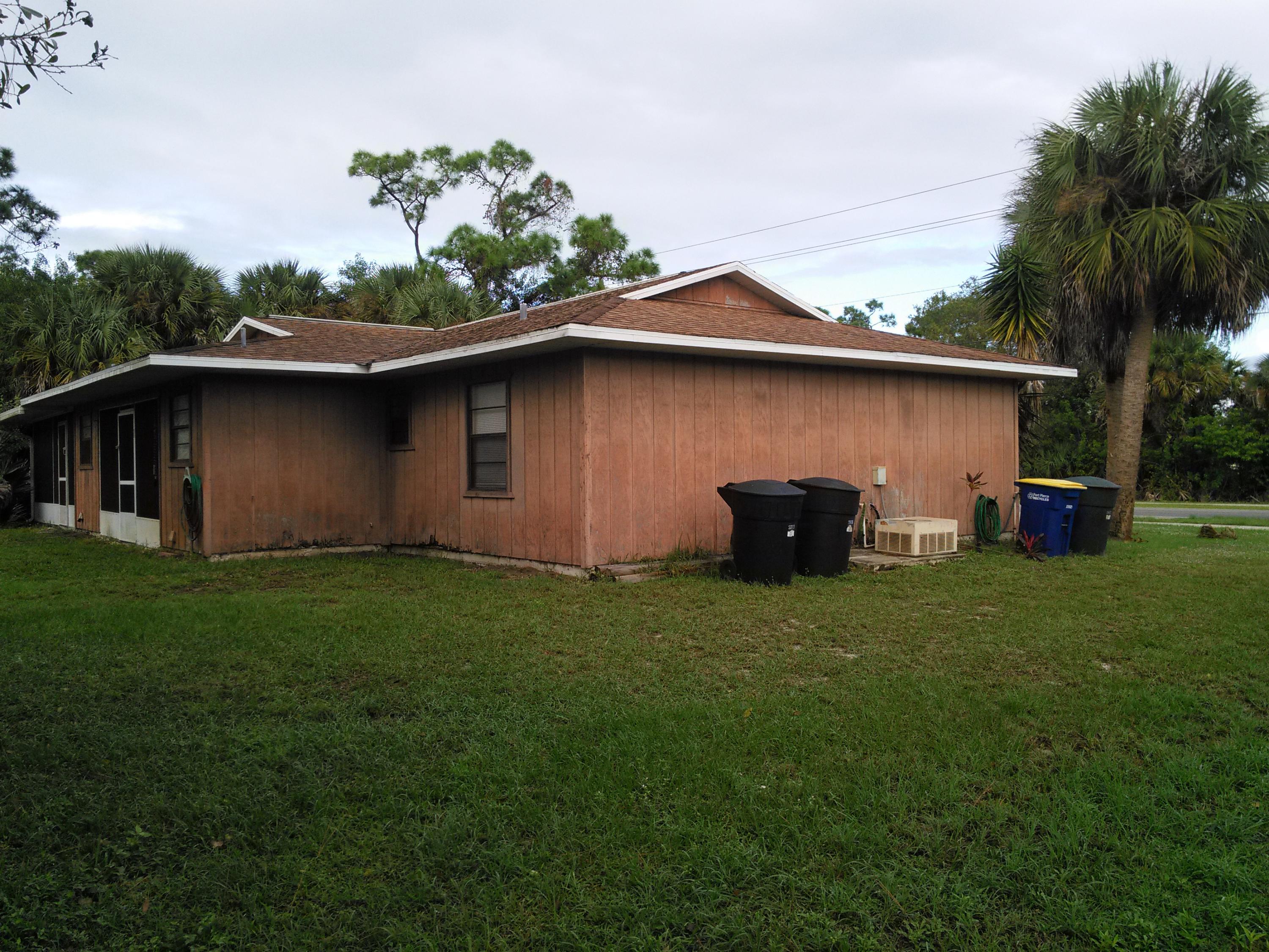 1101-1103 East Weatherbee Road Fort Pierce, FL 34982 - Photo 3 of 11 IMG_20151120_085240