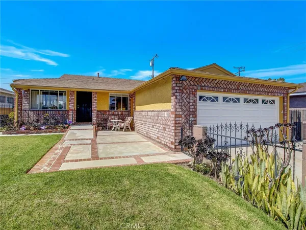 $649,999 | 407 South Keene Avenue, Compton, CA 90220