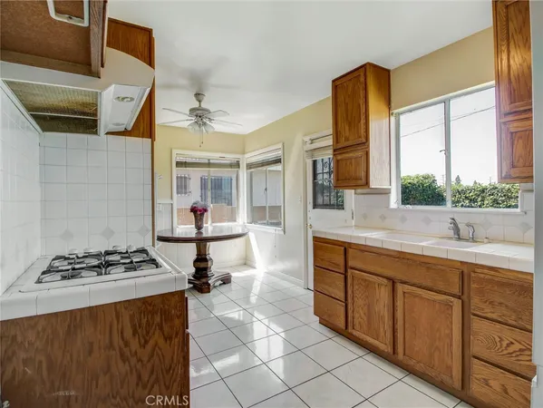 $649,999 | 407 South Keene Avenue, Compton, CA 90220