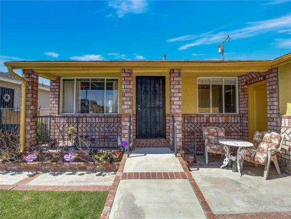 $649,999 | 407 South Keene Avenue, Compton, CA 90220