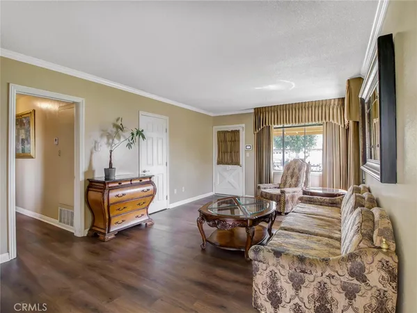 $649,999 | 407 South Keene Avenue, Compton, CA 90220