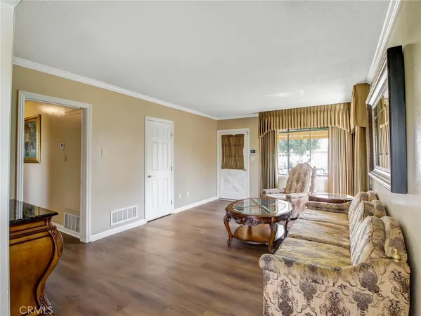 $649,999 | 407 South Keene Avenue, Compton, CA 90220