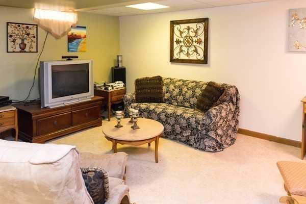 12 Jimmy Court Springfield, MA 01104 - Photo 18 of 18 Gallery Image 18