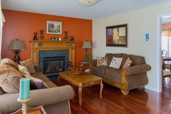 12 Jimmy Court Springfield, MA 01104 - Photo 4 of 18 Gallery Image 4
