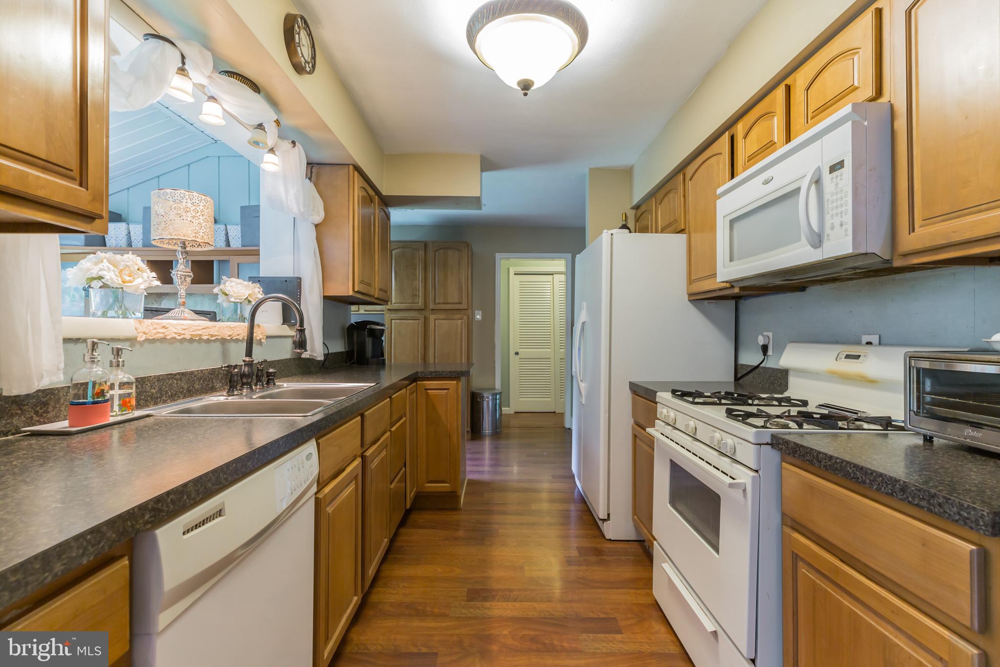 103 Defiance Road Malaga, NJ 08328 - Photo 18 of 38 Kitchen