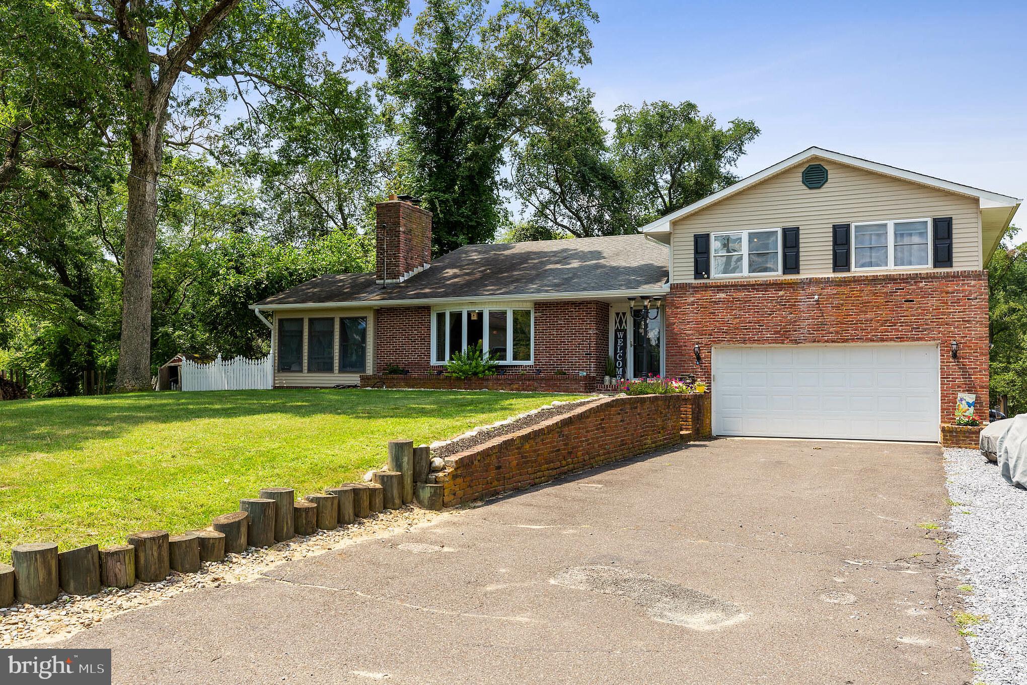 103 Defiance Road Malaga, NJ 08328 - Photo 3 of 38
