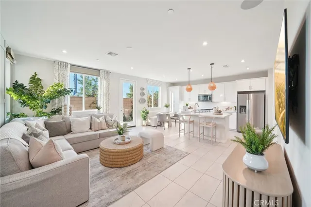 $676,990 | 16054 Esparza Lane, Fontana, CA 92336