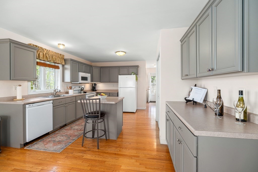 30 Highview Road Rockport, MA 01966 - Photo 8 of 34